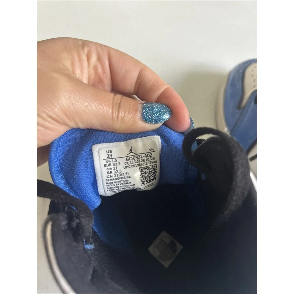 Jordans Signal Blue Size 2Y Blue Black White